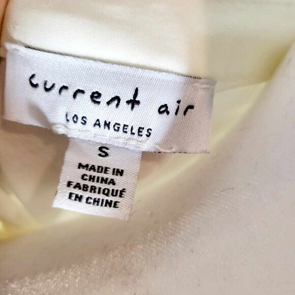 Prelove Current Air Los Angeles small white top with ruffle sleeves. - Picture 4 of 11